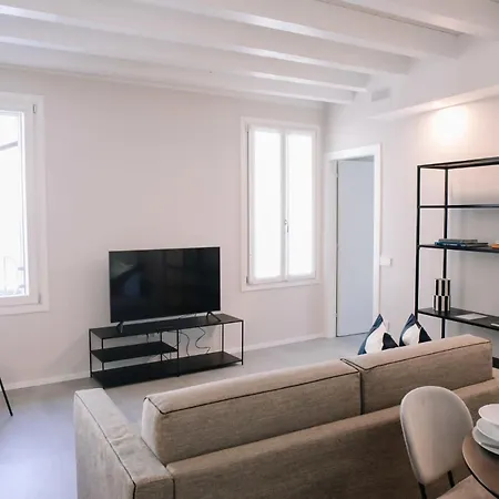 Appartamento Elegant Beige - 5 Minutes From The